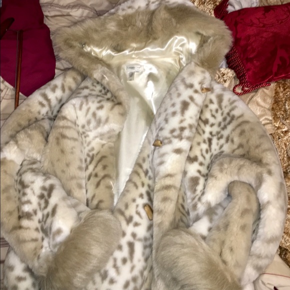 Coldwater Creek hooded faux fur coat (size: PXL)
